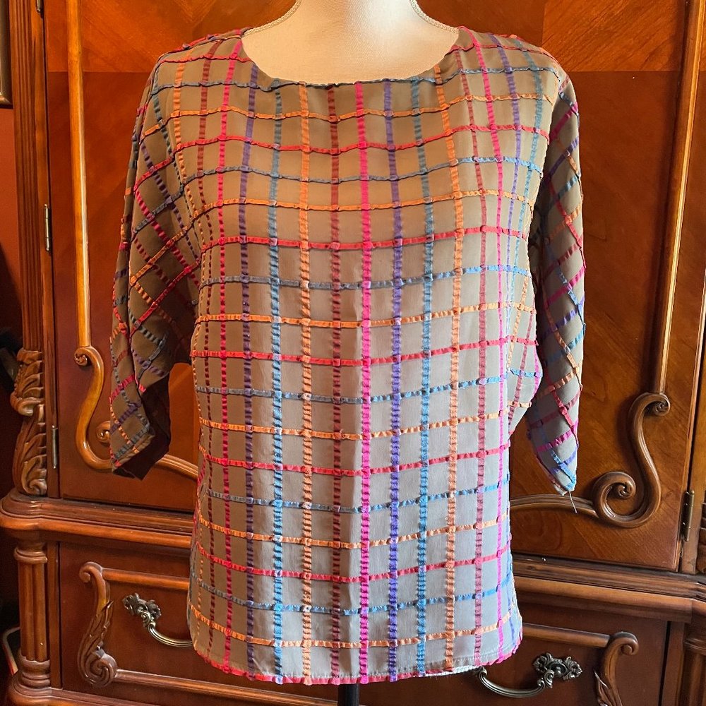 Cute "Langtry Gold Label" Ribbon Embellished Top